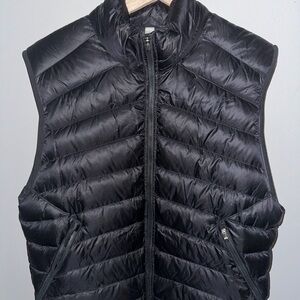 lululemon athletica Men's Midnight Black Quilted Vest